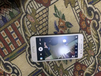 Samsung Mobile J7