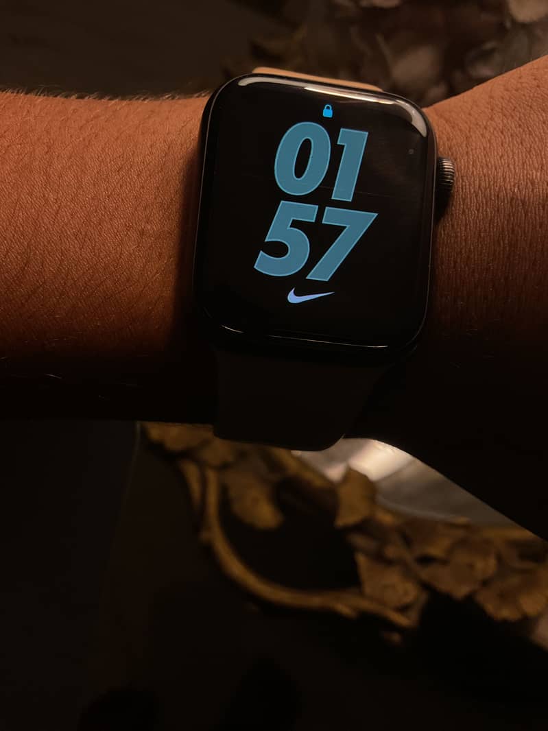 Apple watch 1