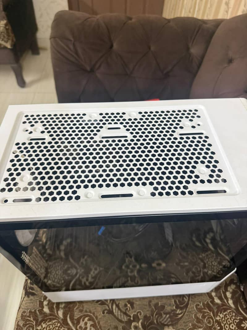 Casing + PC Components (Please Read AD) 9