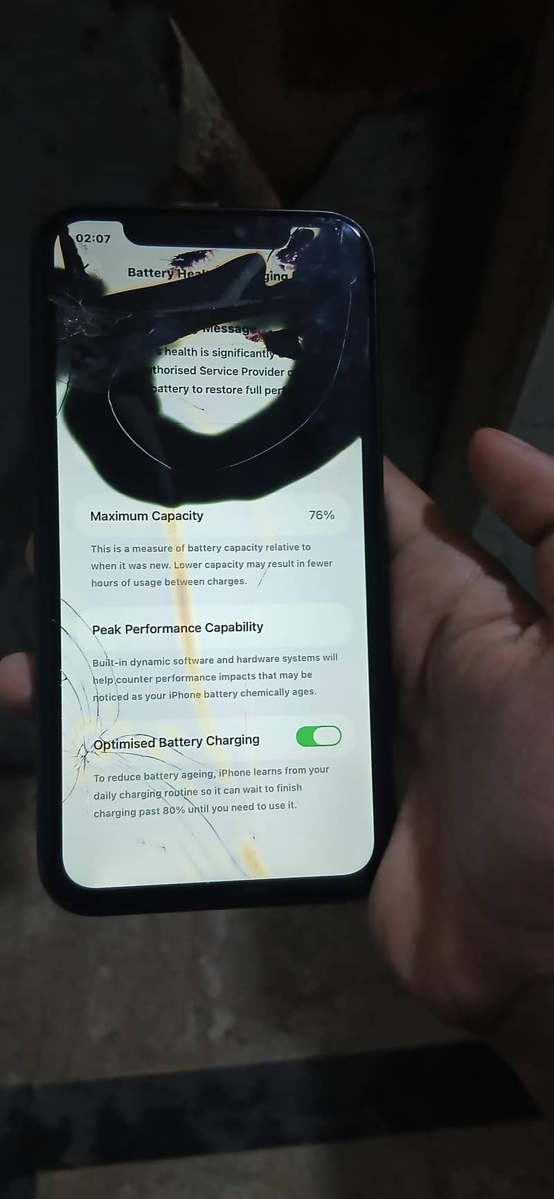 Apple iPhone 11 4