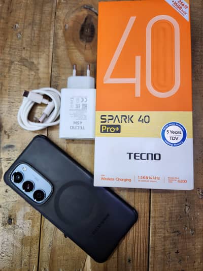 Tecno Spark 40 pro plus complete saman