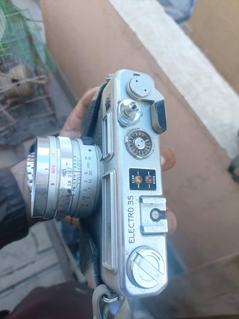 electro ka 1966 model camera or yashica fx-7 35mm 2