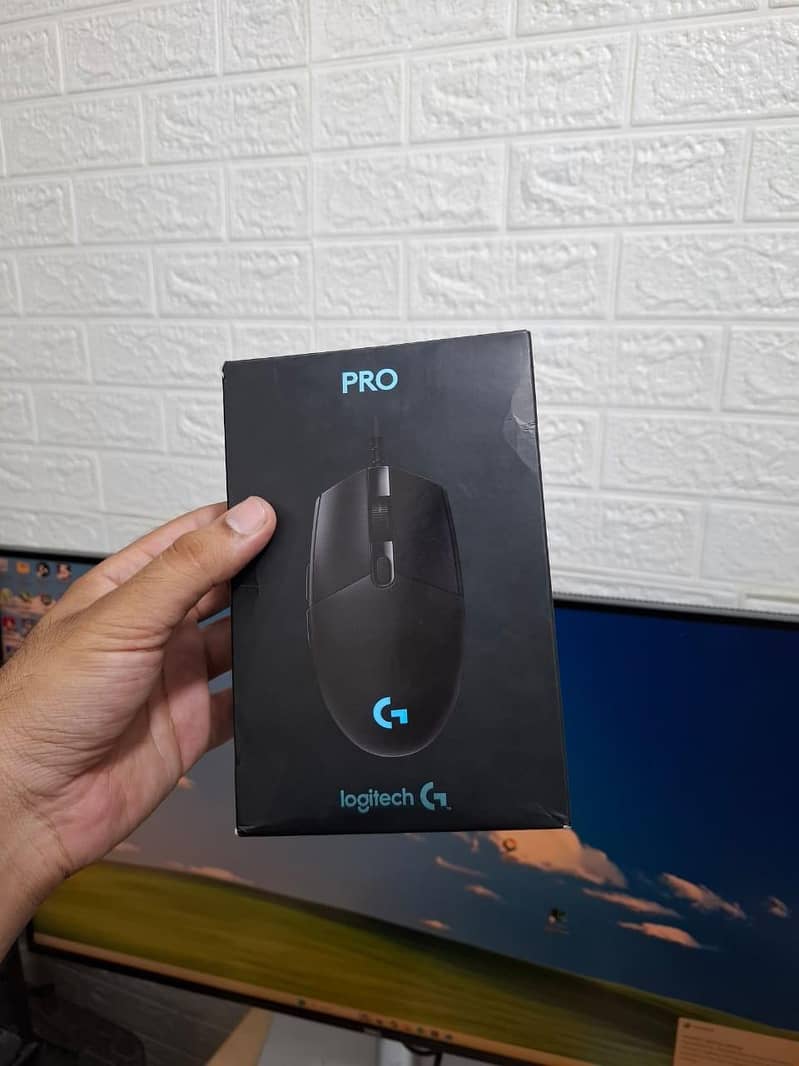 Logitech g pro hero 1