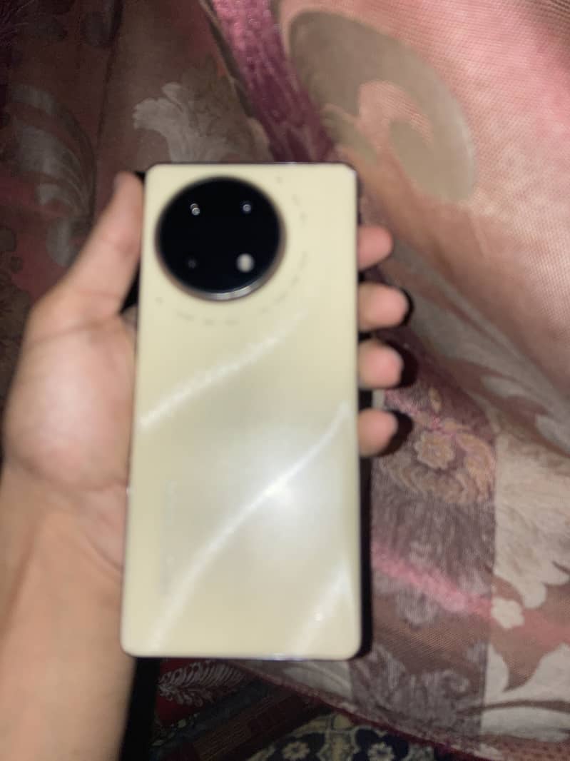 Tecno CAMON 30S 1