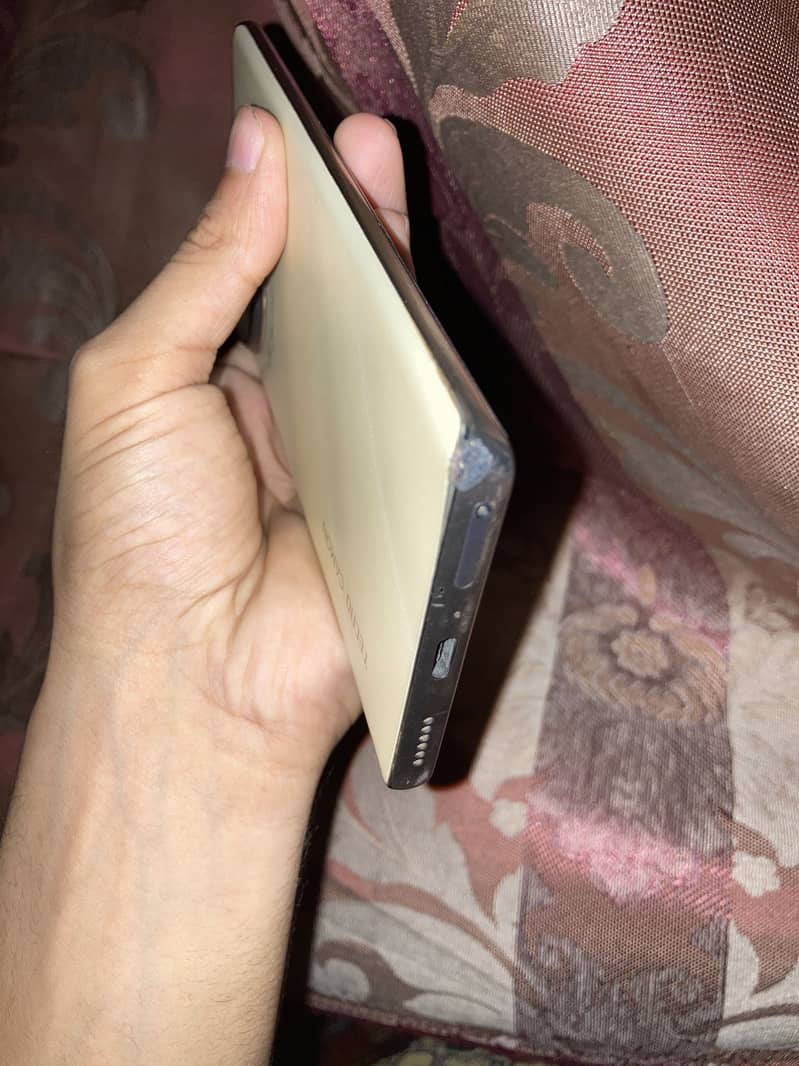 Tecno CAMON 30S 3