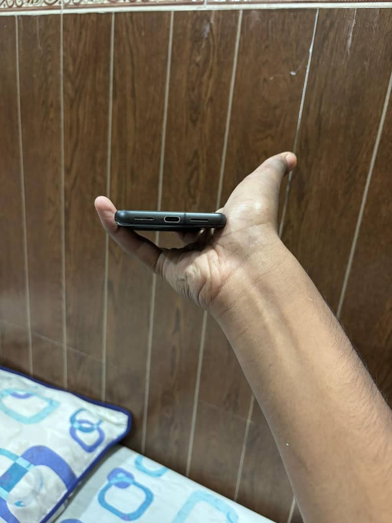 Google Pixel 8 7