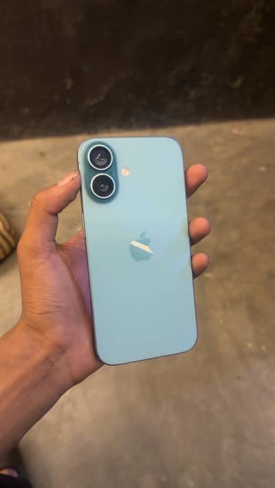 Apple iPhone 16