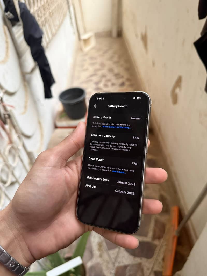 Apple iPhone 15 Pro 3