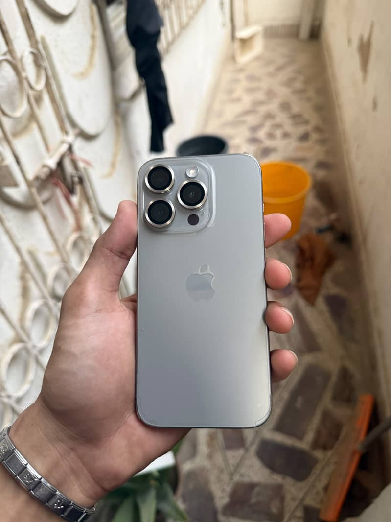 Apple iPhone 15 Pro 5
