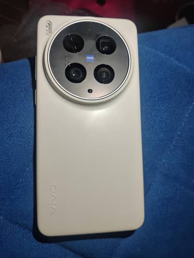 Vivo X300 Ultra 16/512