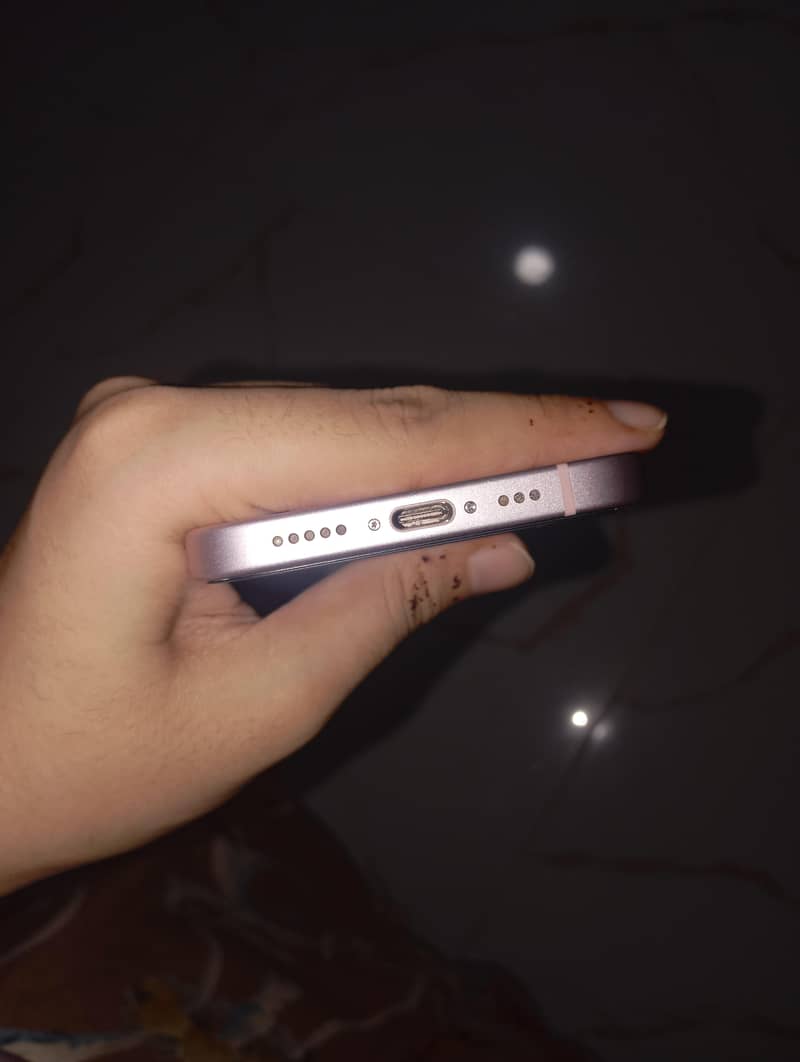Apple iPhone 15 3