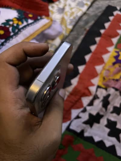 Apple iPhone 15 Pro