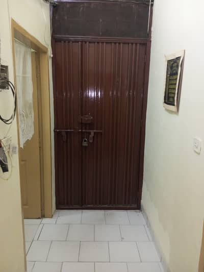Prime location 2 Marla ground floor flat for sale