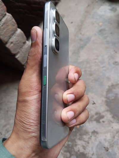 03228441590 infinix hot 60i all ok 128 GB box chgar. stha ha