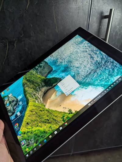 I5 7th generation Surface Microsoft pro  8gb ram 128 ssd