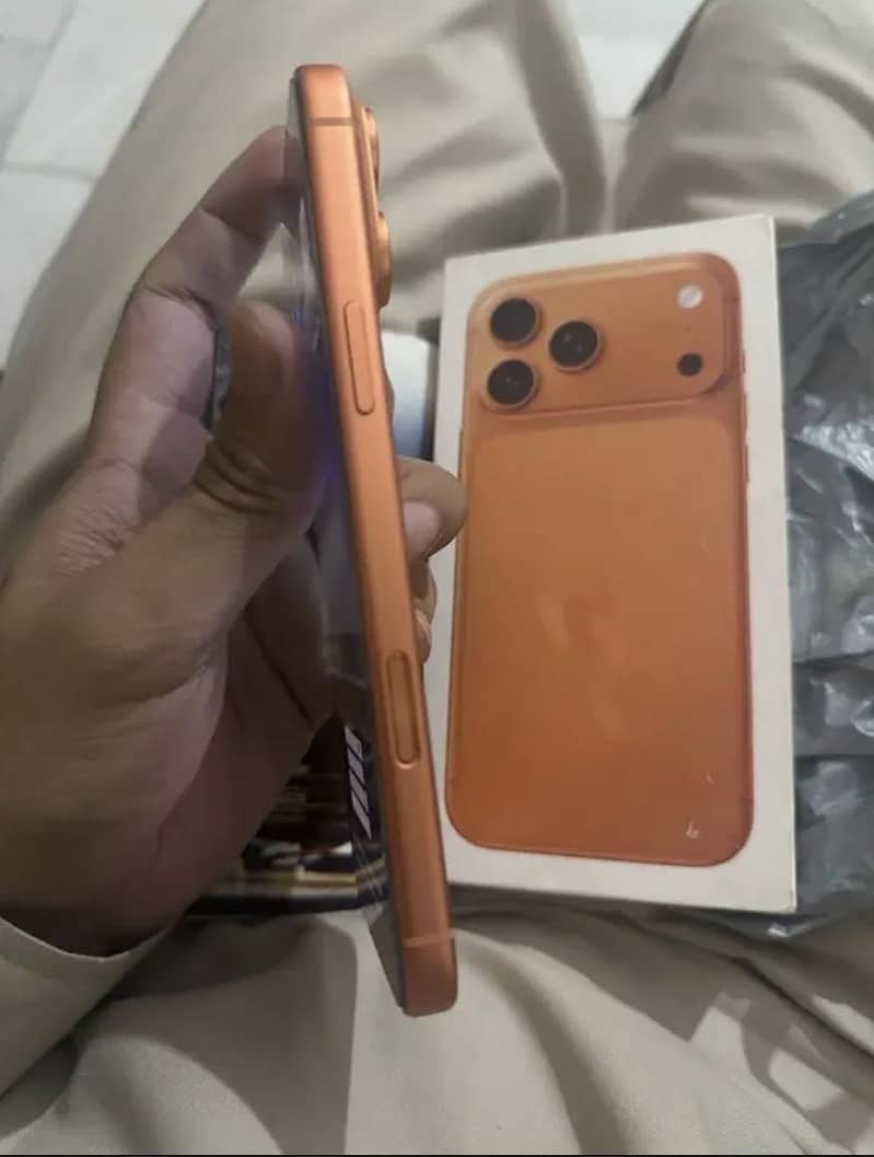 Iphone 17pro max 1