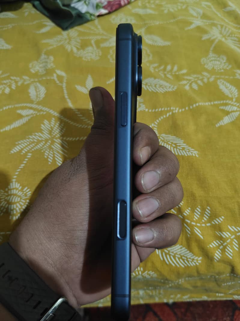 Apple iPhone 17 Pro Max 3