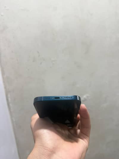 Apple iPhone 14