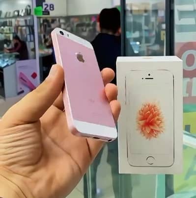 iPhone 5s 128GB only WhatsApp number 0326/87/50/738