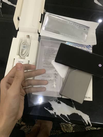 Tecno CAMON 40 Pro