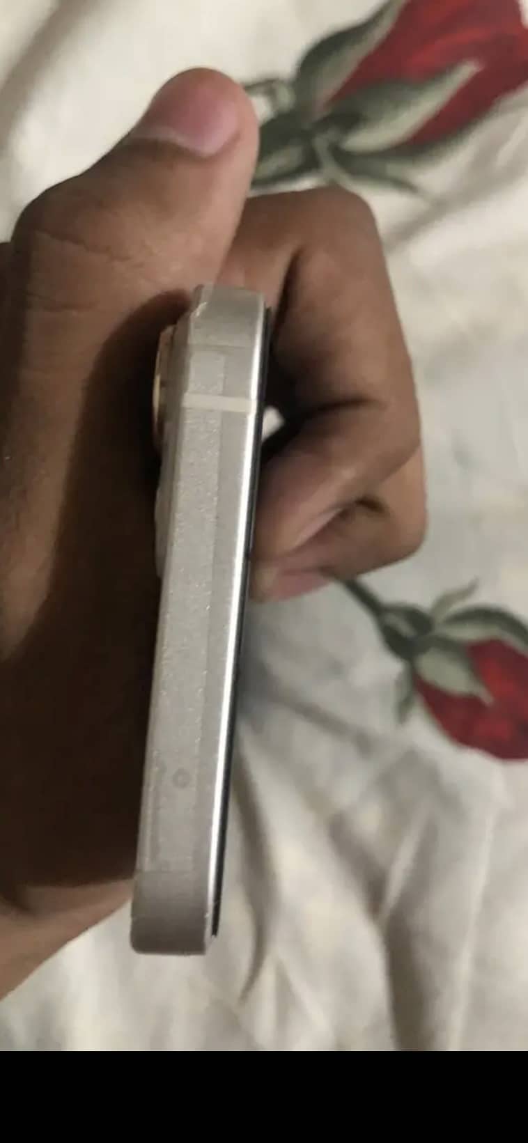 Apple iPhone 13 5