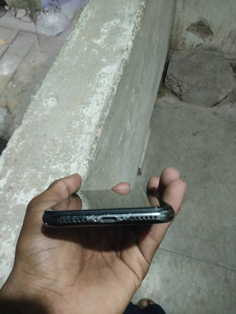 Apple iPhone X 2