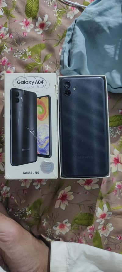 Samsung Mobile A04