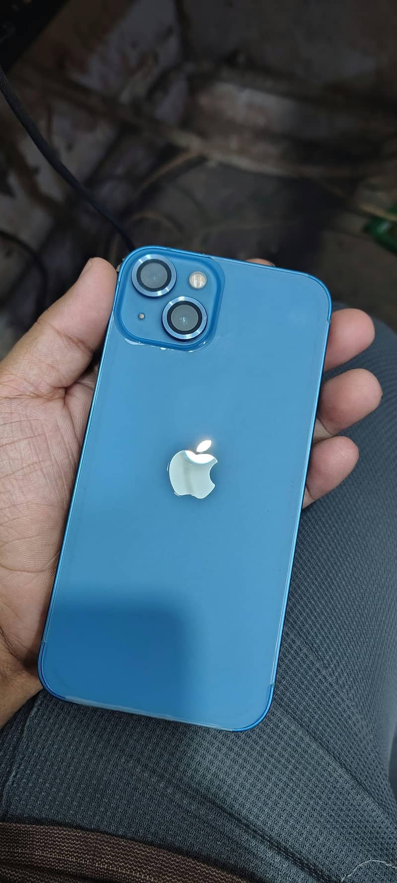 Apple iPhone 13 0
