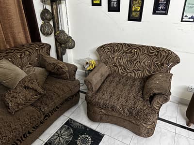 5 seater sofa set for sale at D17 islamabad