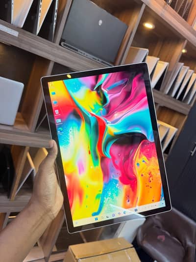 Surface Book 3 15” i7 10th gen 32Gb ram 1TB SSD 6Gb nvidia card