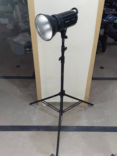 100w light nice photo