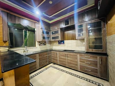 Second floor availabile for rent