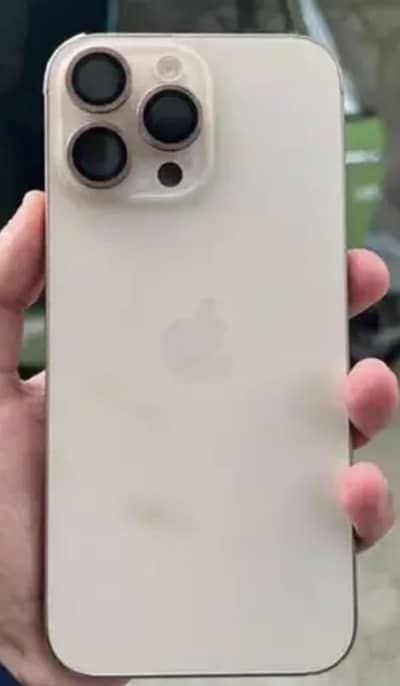 Iphone 16pro max dessert colour