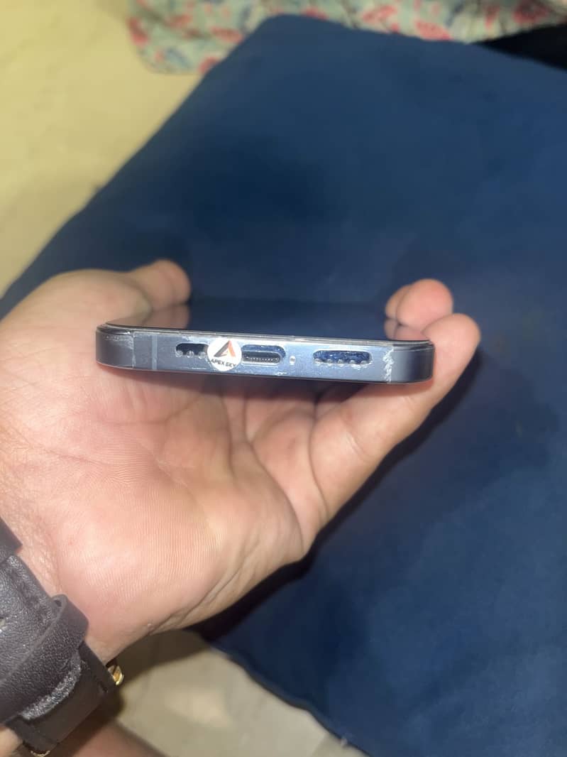 Apple iPhone 13 Pro 3