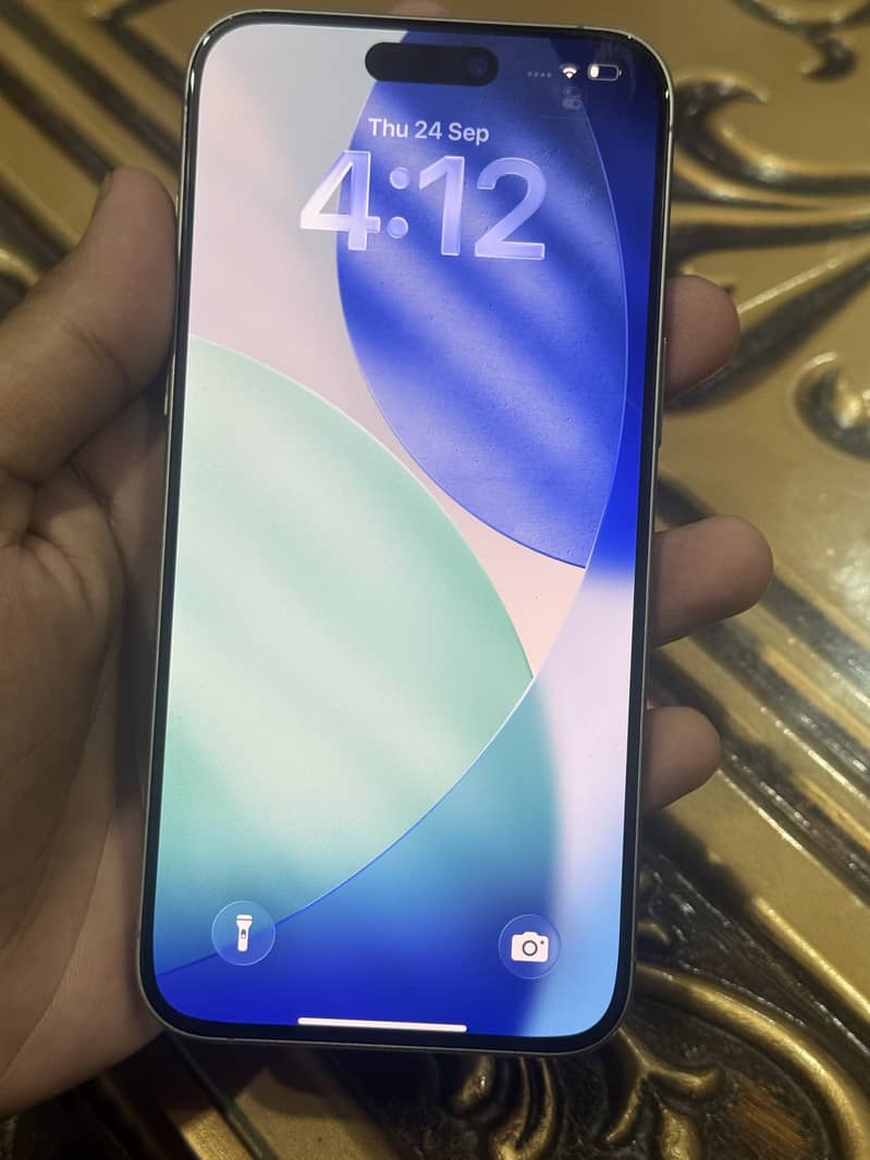 Apple iPhone 15 Pro Max 2