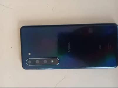 Sharp Aquos R5G