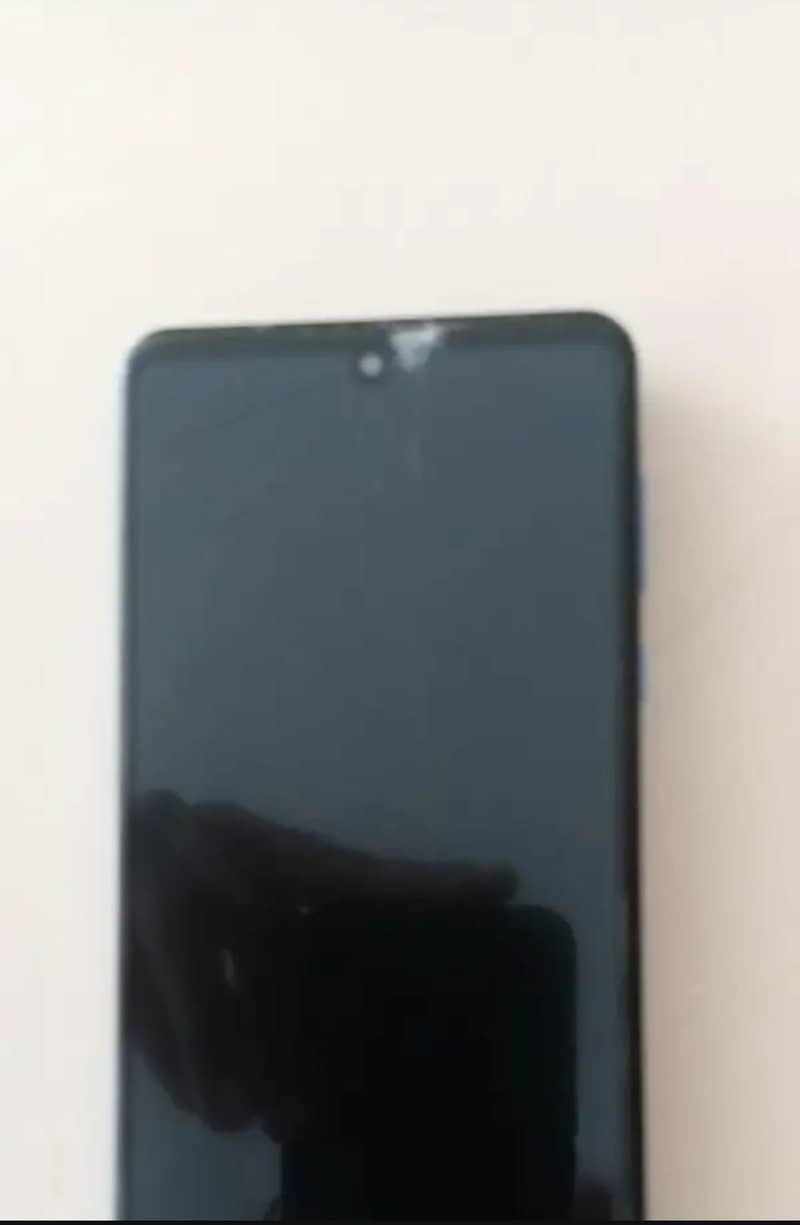 Sharp Aquos R5G pta 1