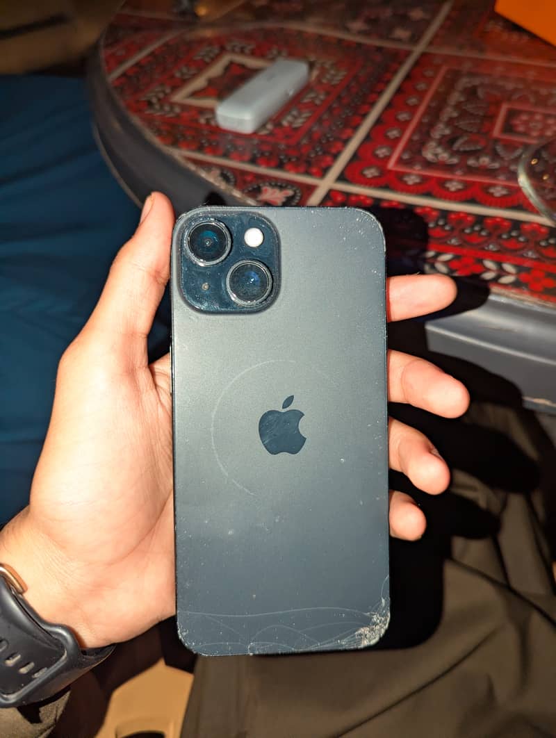 Apple iPhone 15 2