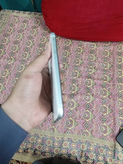 Apple iPhone XR officially PTA approved
