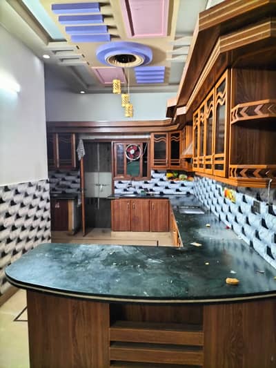 400 sq yards beutyfull portion for rent in kaneez Fatima society
