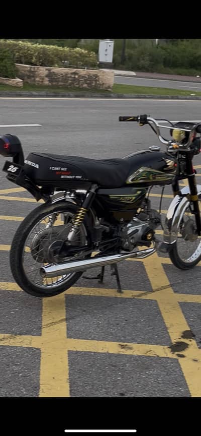 United 70cc new 10by10