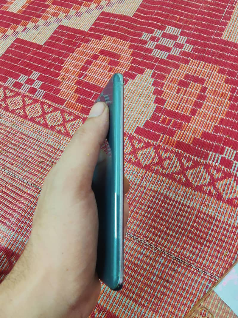 Samsung Flagship model 4
