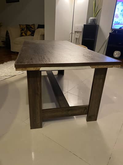 Centre table 8/10 condition