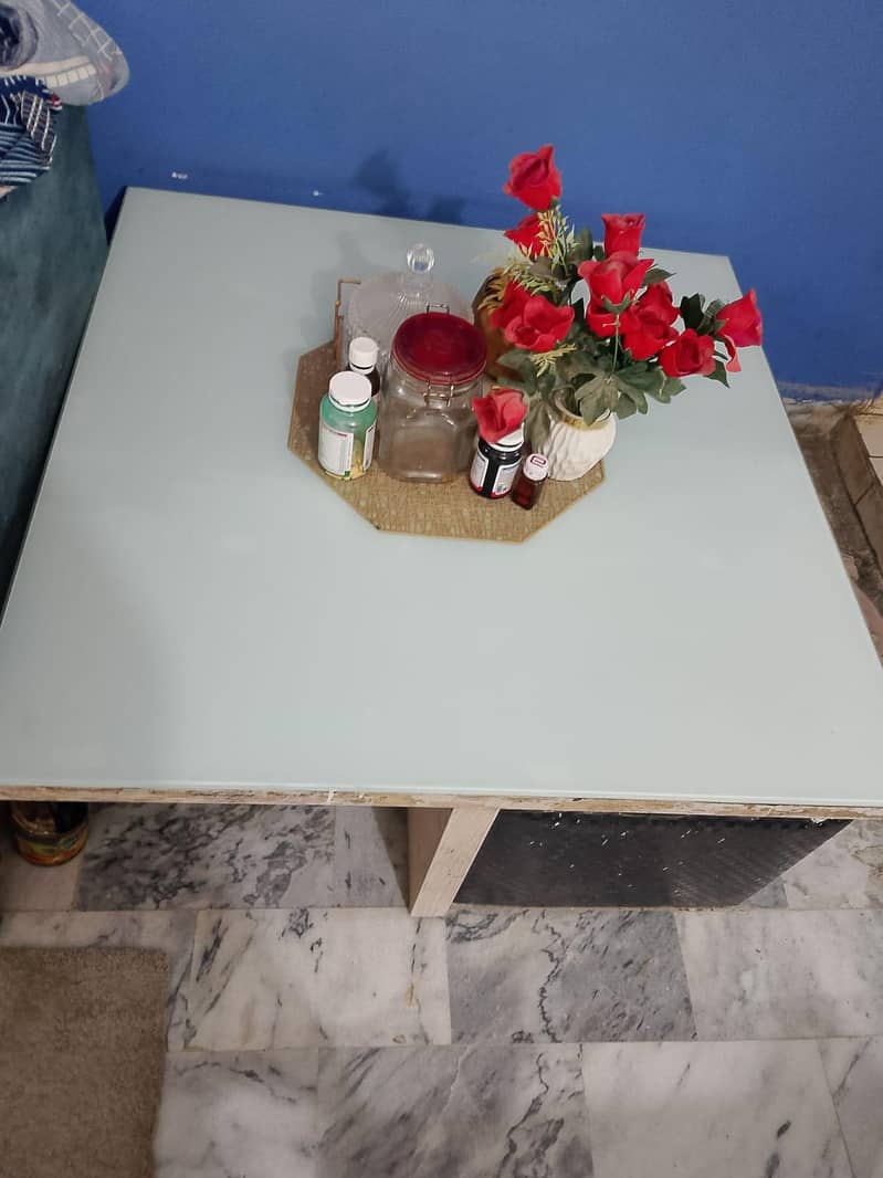 center Table 0