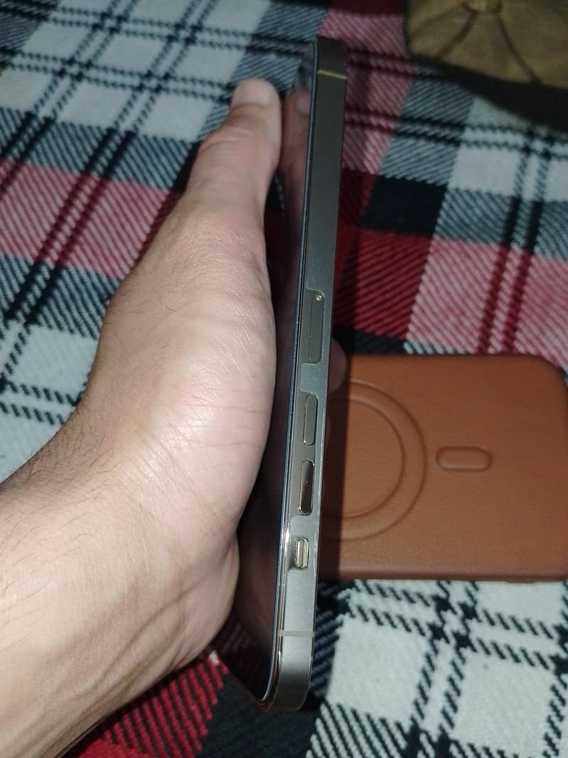 Apple iPhone 13 Pro Max 7