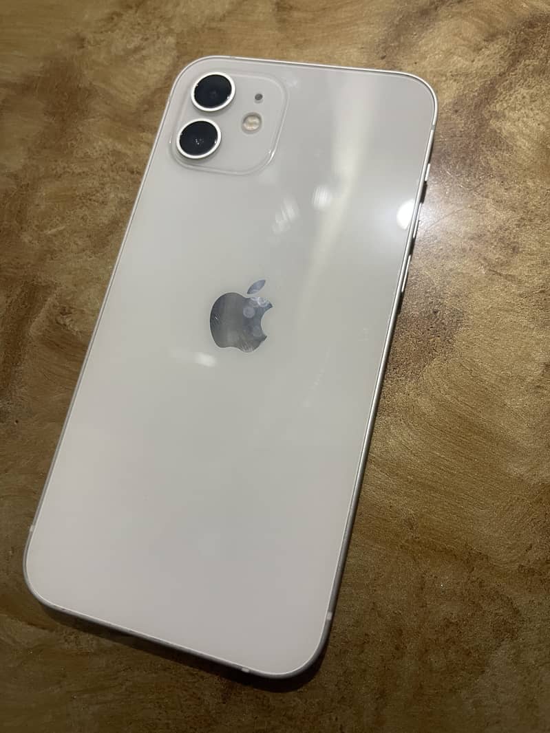 Apple iPhone 12 3