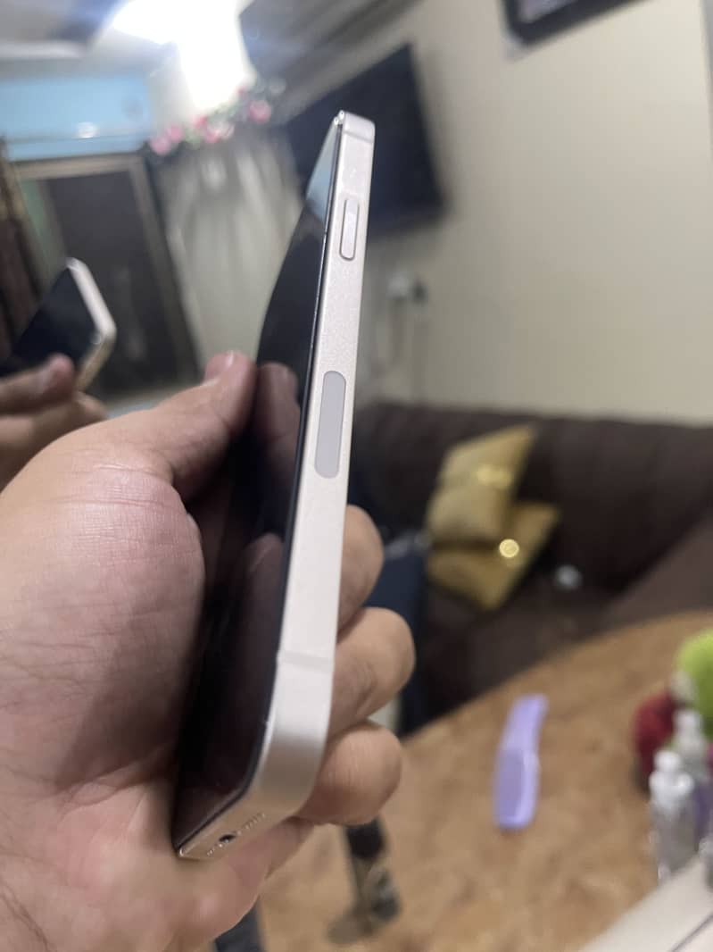 Apple iPhone 12 5
