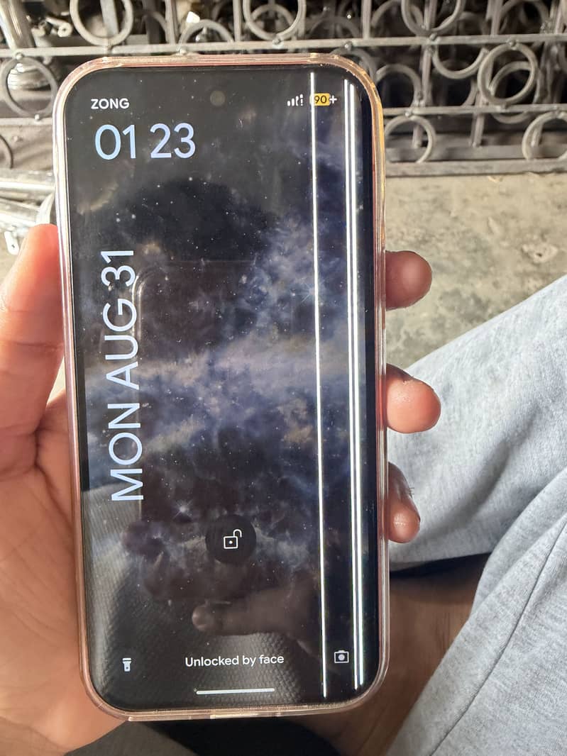 Google Pixel 9 4