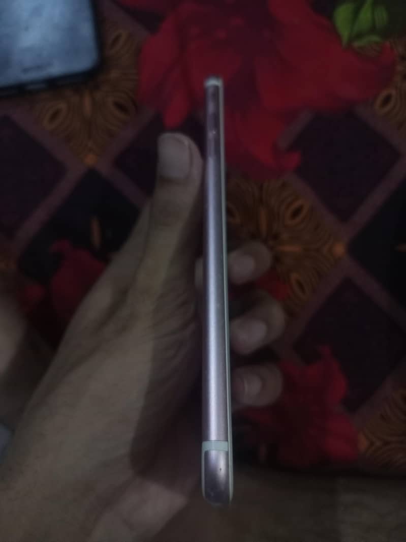 Apple iPhone 7 Plus 1