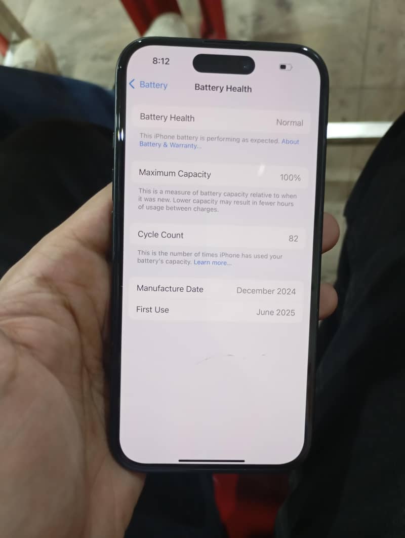 Apple iPhone 16 7